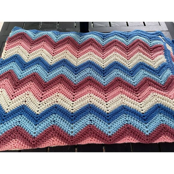 Handmade Afghan Multicolor - Picture 3 of 4